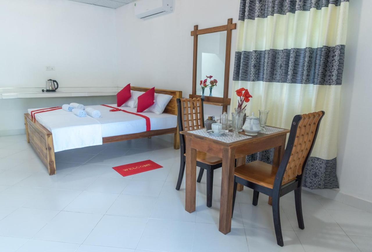 Autumn Home Stay Dambulla Exteriör bild