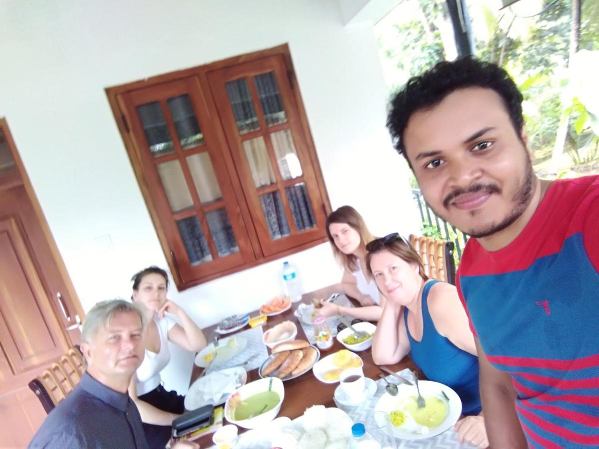 Autumn Home Stay Dambulla Exteriör bild